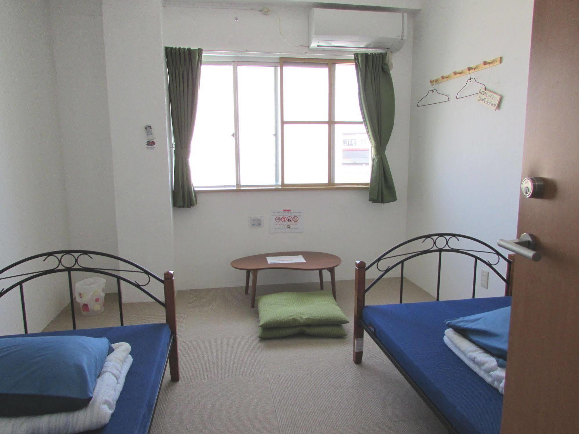 Okinawa Sora House Vandrerhjem Naha Eksteriør bilde