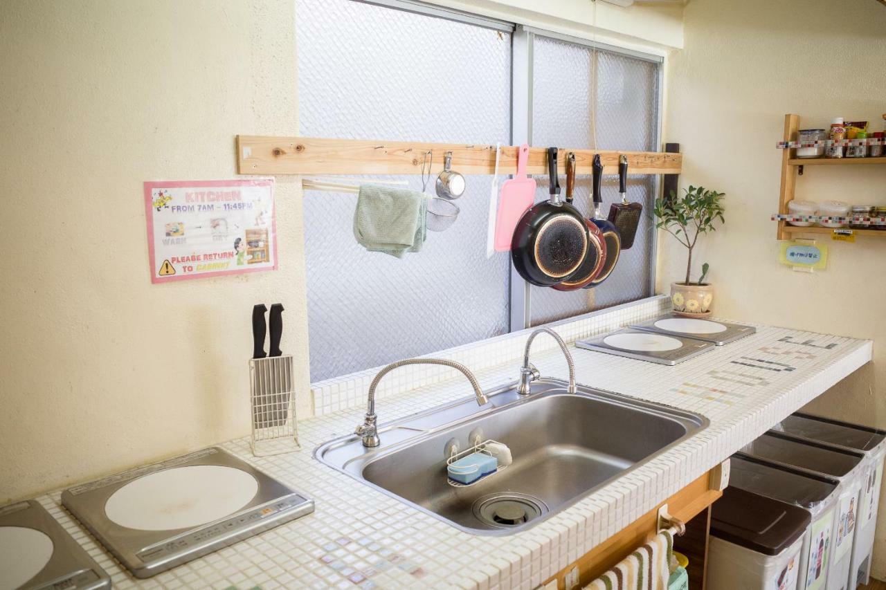 Okinawa Sora House Vandrerhjem Naha Eksteriør bilde